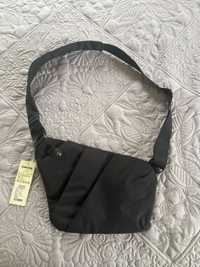 Black Crossbody Bag - Lightweight Everyday Sling
